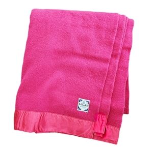 VINTAGE | Eaton's Haddon Hall wool satin trim blanket 66x82"